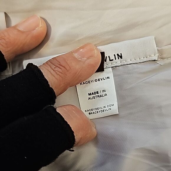 - Kacey /devlin satin blouse size 8 - Picture 8 of 10